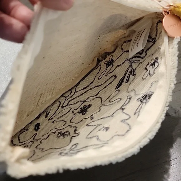 Canvas Pouch NWT* - Picture 6 of 7